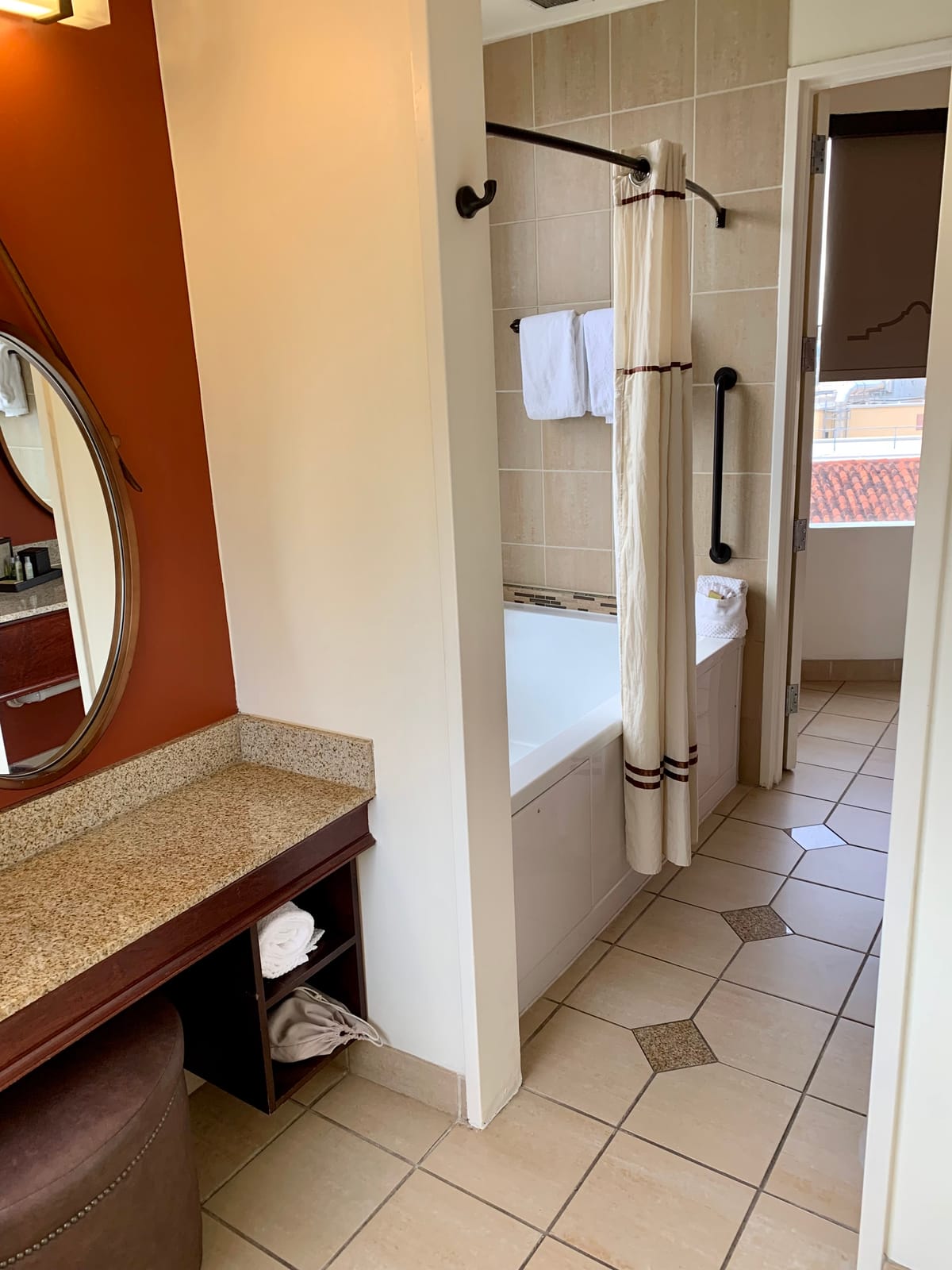The Emily Morgan San Antonio - a DoubleTree by Hilton Hotel — 4