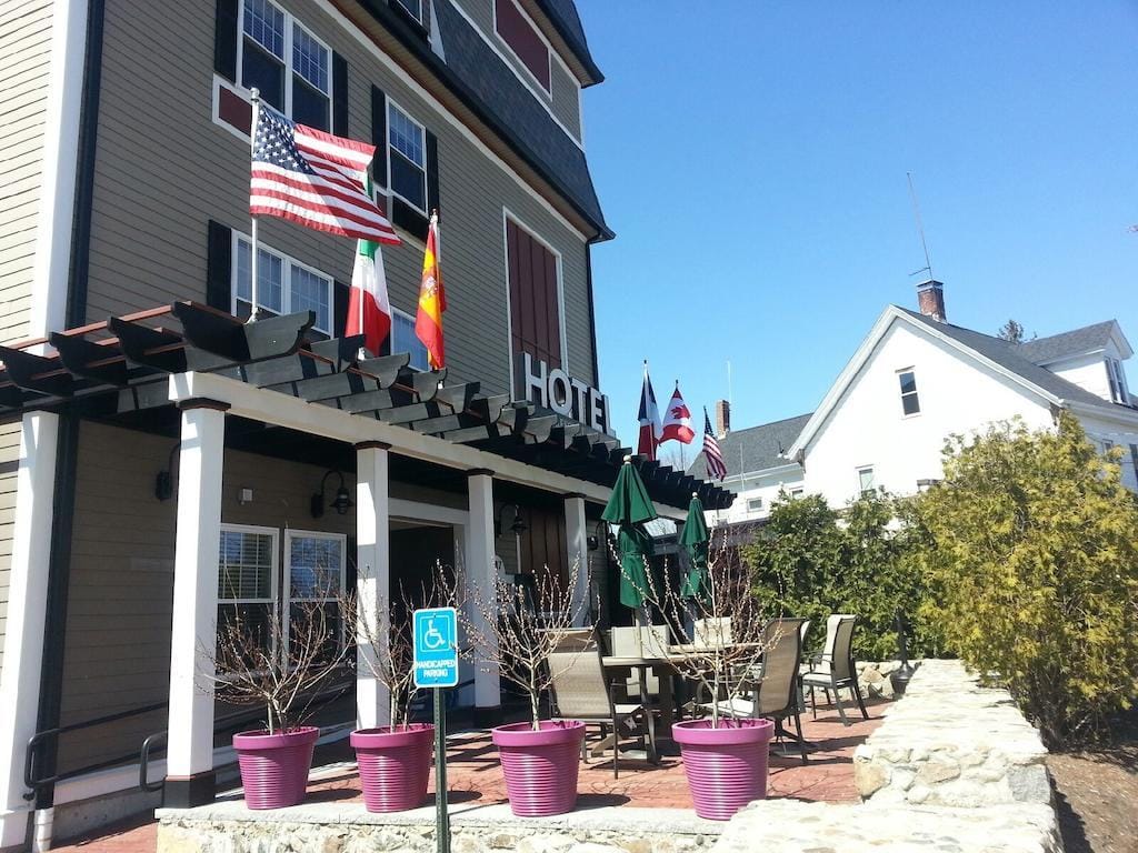 Crescent Suites Hotel LLC — 4
