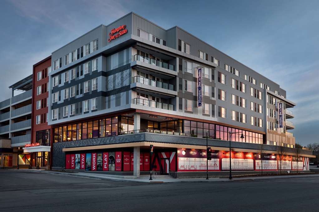 Hampton Inn & Suites Watertown Boston — 4