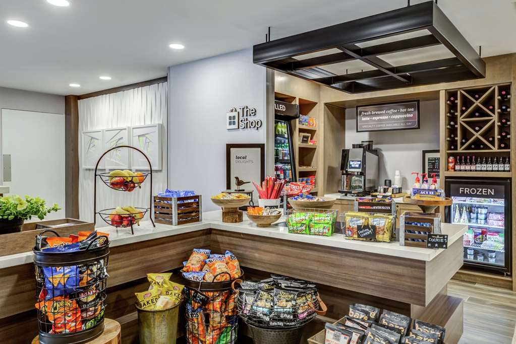 Hilton Garden Inn Boston/Waltham — 3