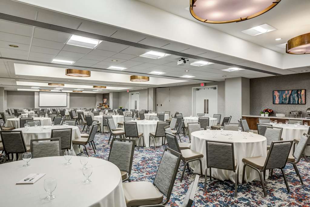 Hilton Garden Inn Boston/Waltham — 5