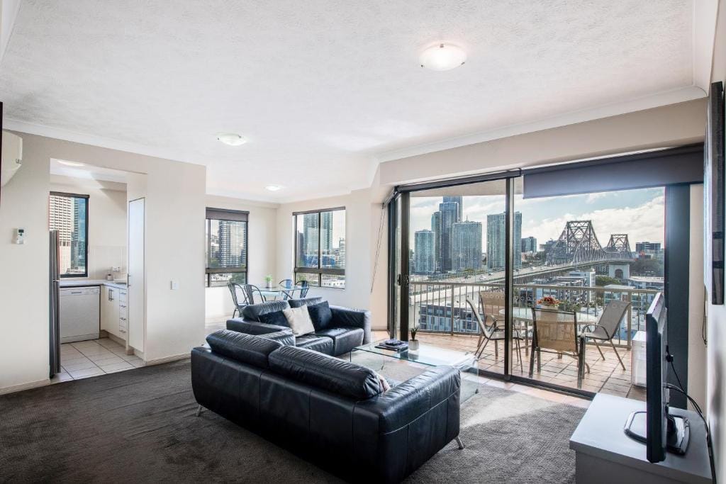 Bridgewater Apartments — 4