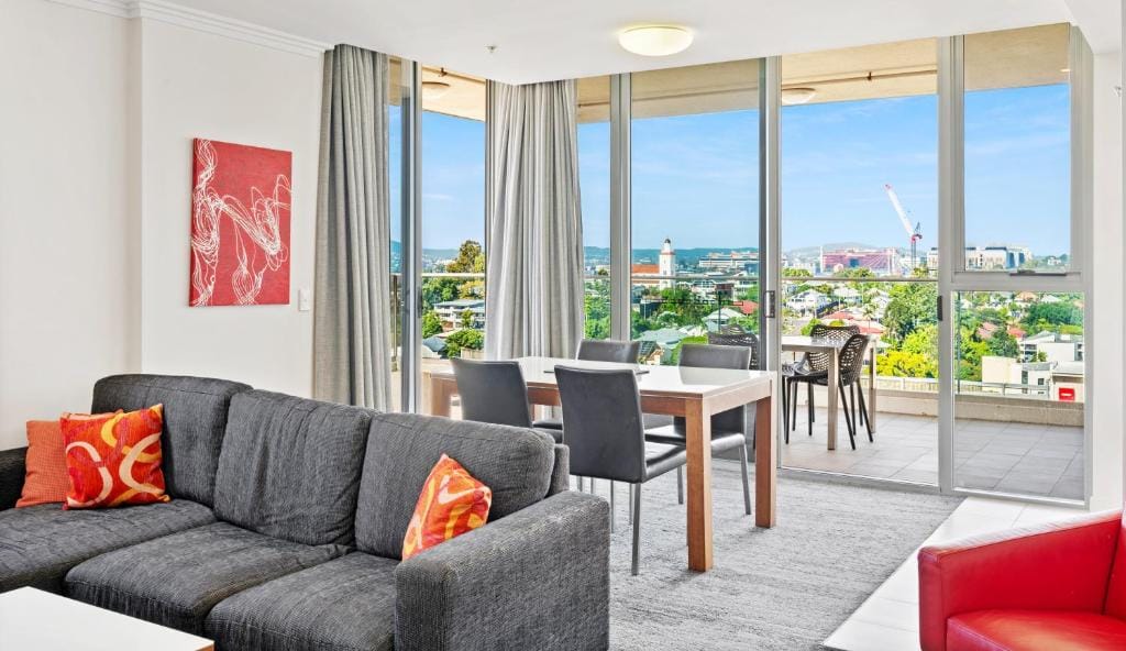 Hotel Diana South Brisbane — 1