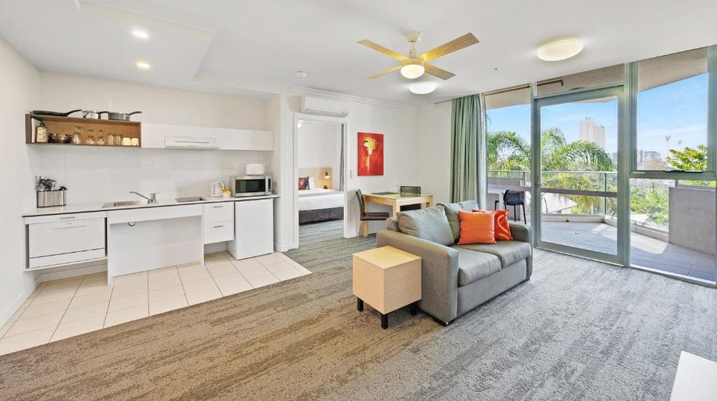 Hotel Diana South Brisbane — 5