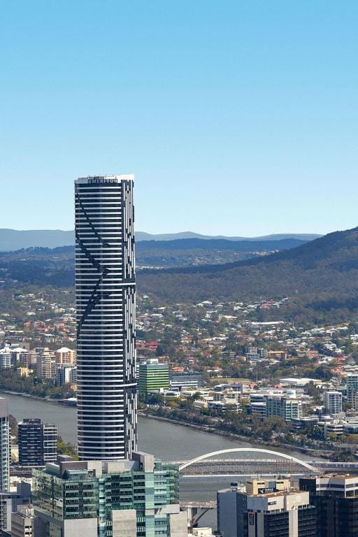 Meriton Suites Herschel Street, Brisbane — 2