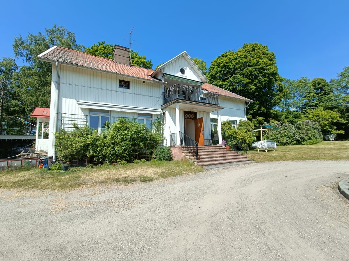 Ekeby i Bro — 2