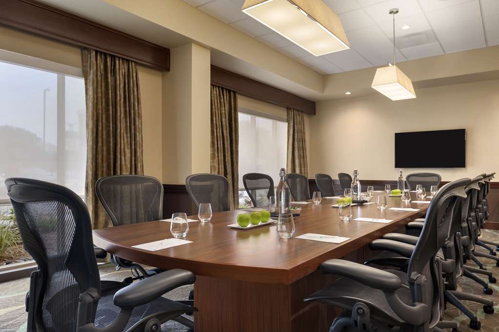 Embassy Suites by Hilton Dallas Market Center — 5