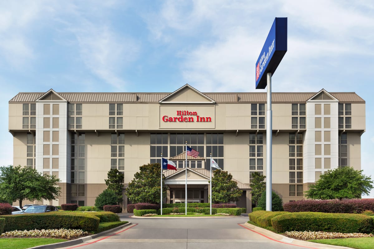 Hilton Garden Inn Dallas/Market Center — 3