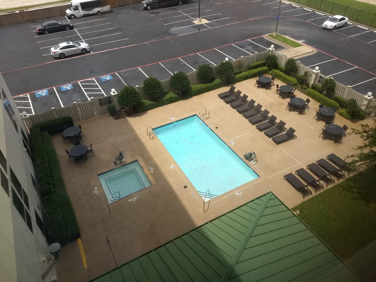 Hilton Garden Inn Dallas/Market Center — 5