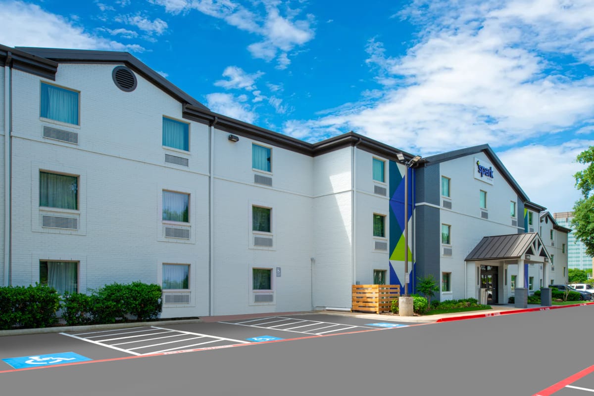 Spark by Hilton Dallas Medical District Love Field — 1