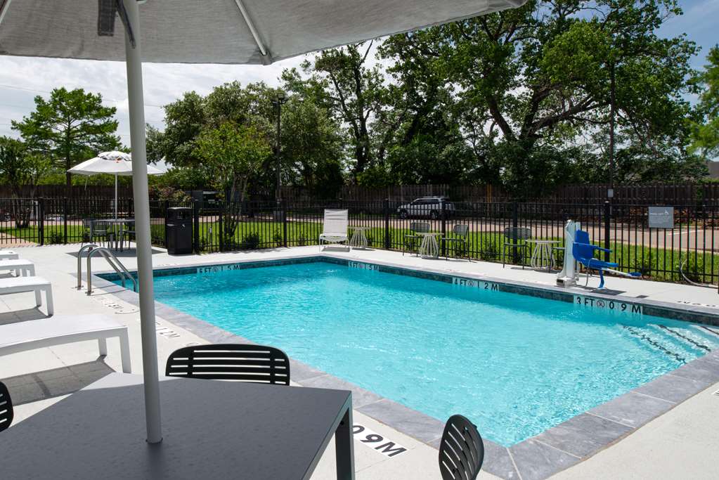 Spark by Hilton Dallas Medical District Love Field — 3