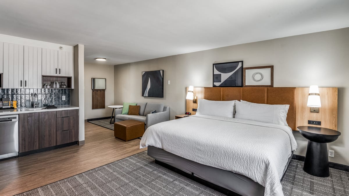 Staybridge Suites Dallas Market Ctr Love Field by IHG — 1