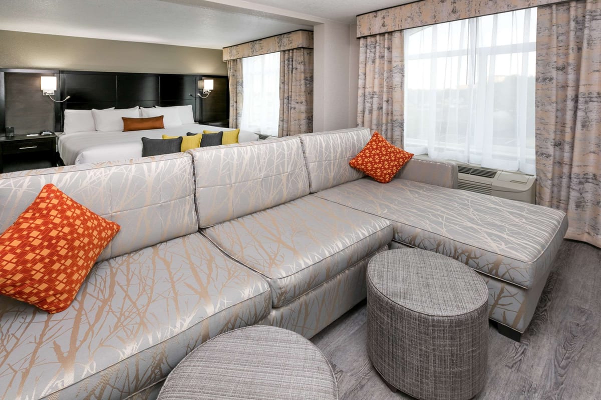 Wingate by Wyndham Dallas Love Field — 4