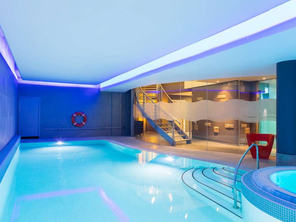Novotel Edinburgh Centre — 1