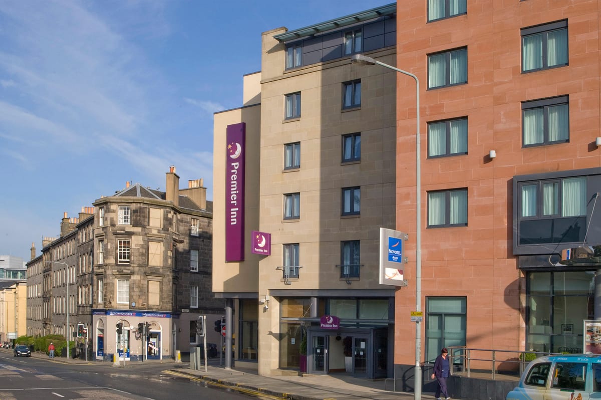 Premier Inn Edinburgh Central (Lauriston Place) hotel — 3