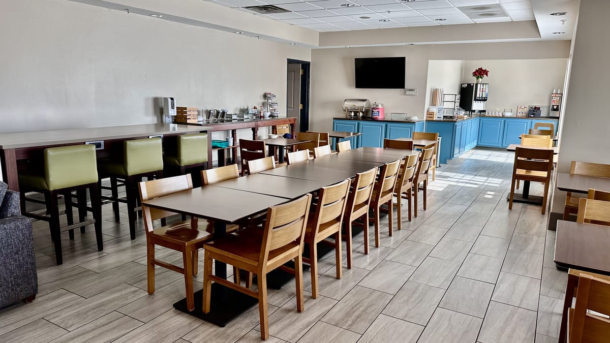 Country Inn & Suites by Radisson, Bel Air/Aberdeen, MD — 4