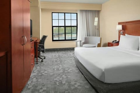 Courtyard by Marriott Aberdeen at Ripken Stadium — 2