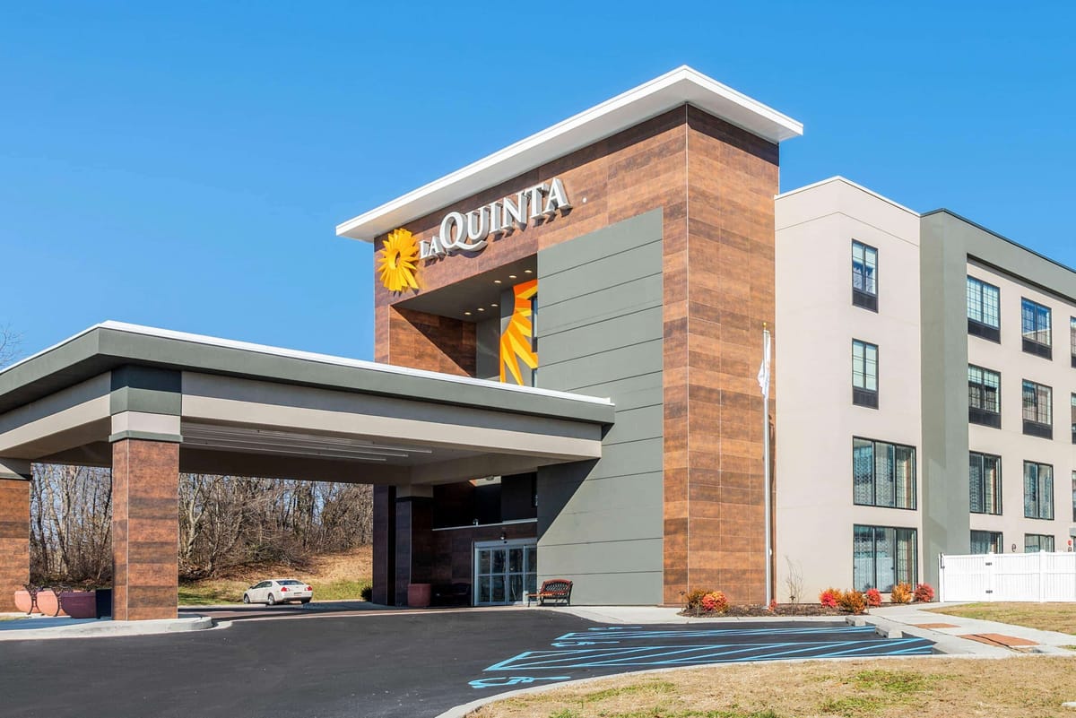 La Quinta Inn & Suites by Wyndham Aberdeen-APG — 2
