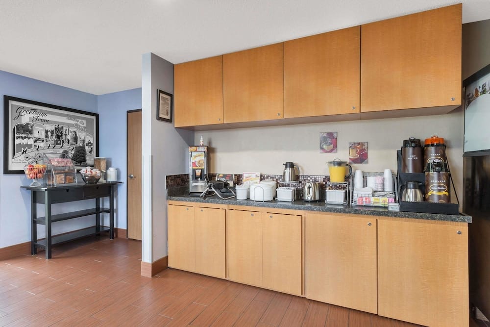 Super 8 by Wyndham Havre De Grace Aberdeen Area — 3