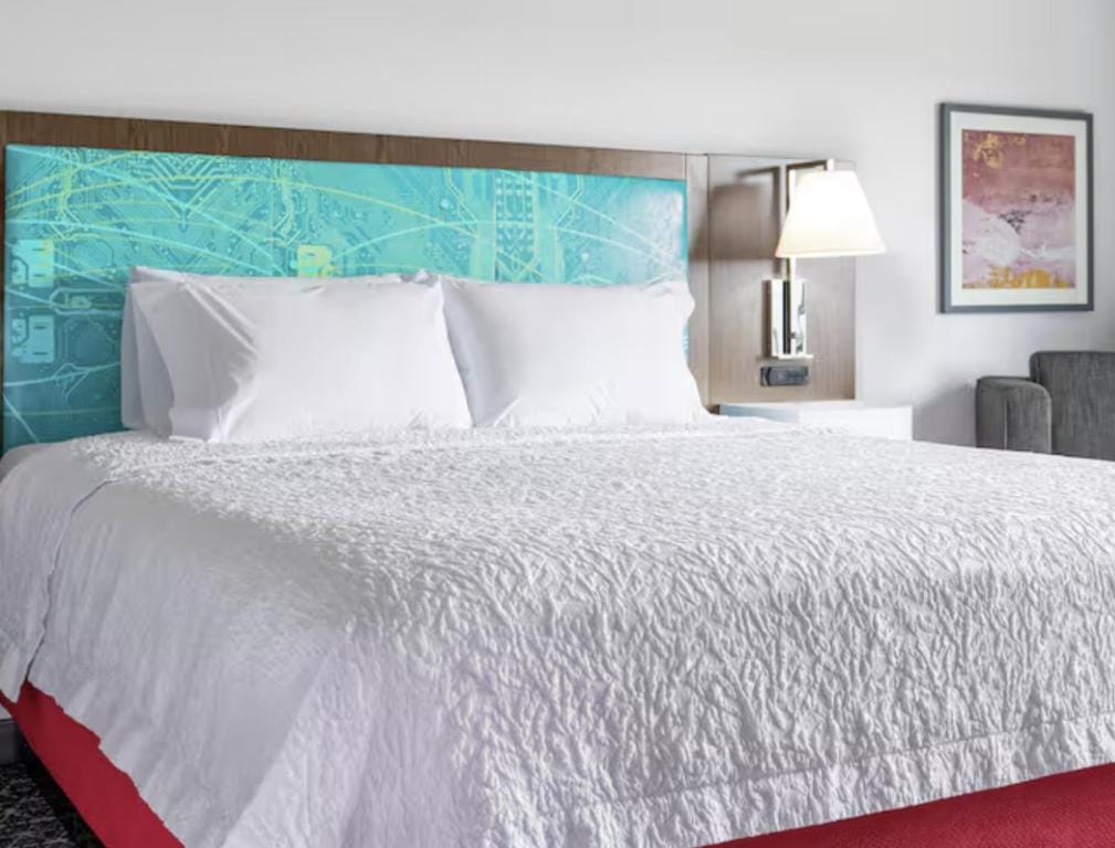 Hampton Inn & Suites Cadillac — 5