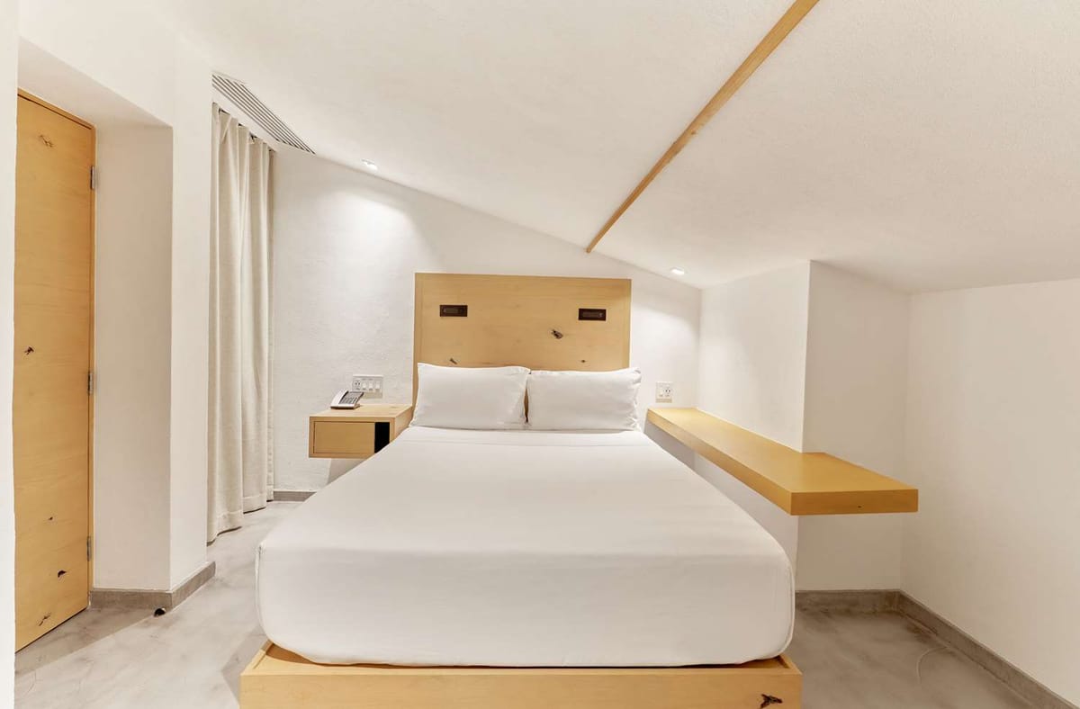 Bahia Hotel & Beach House — 5