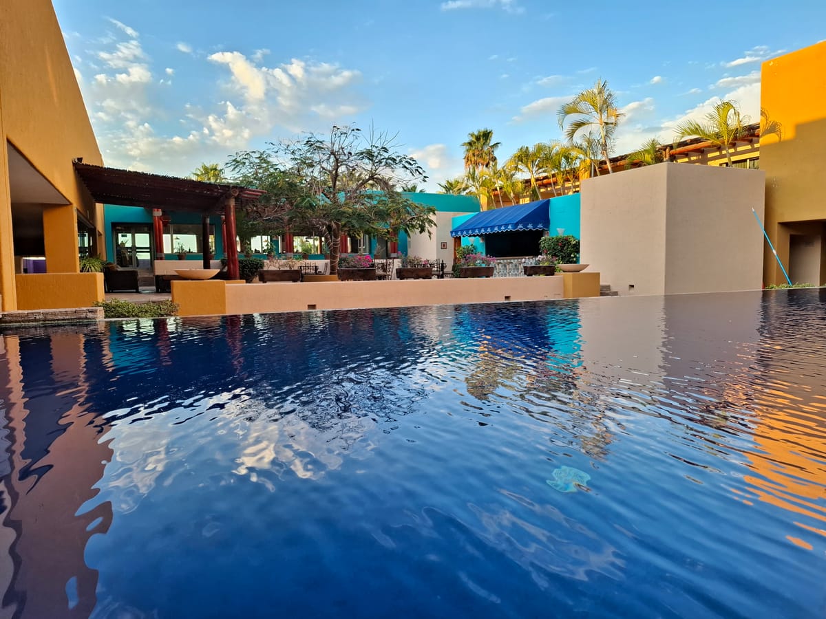Los Patios Hotel — 2