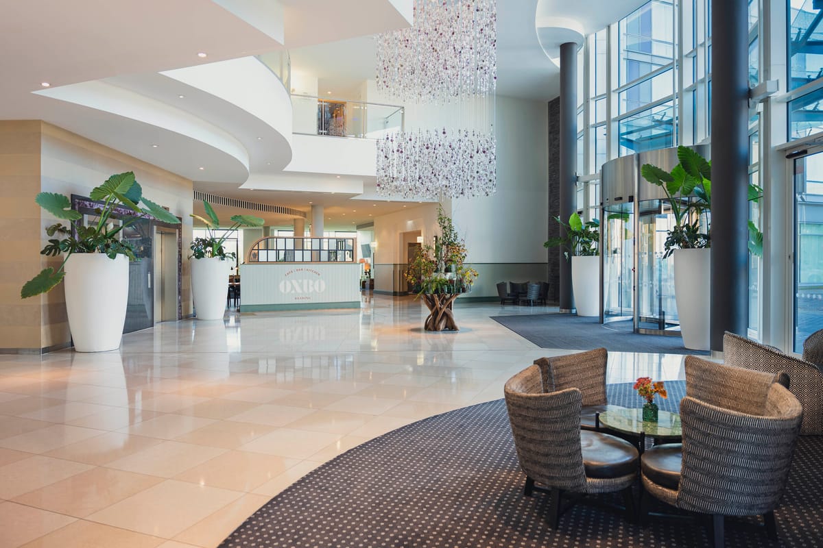 Hilton Reading — 2