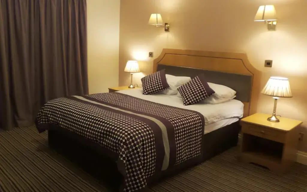 Parkside International Hotel — 1
