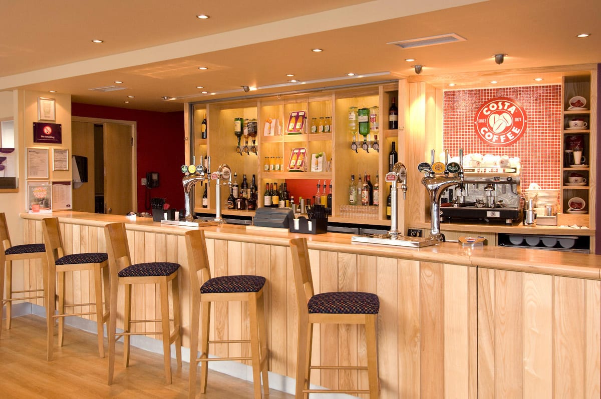 Premier Inn Reading Central hotel — 5