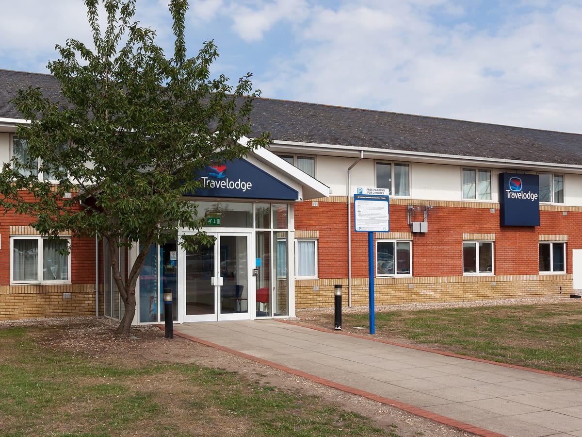 Travelodge Reading M4 Eastbound — 1