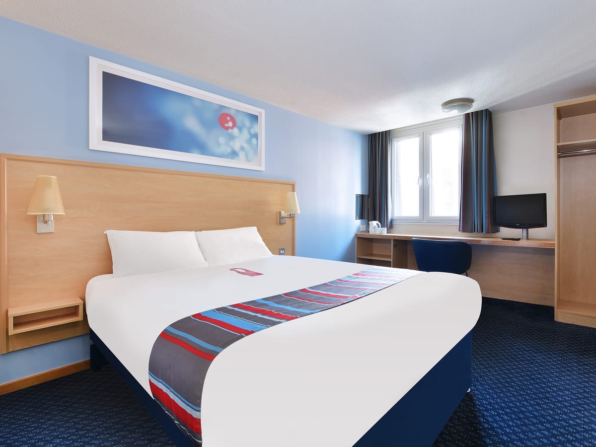 Travelodge Reading M4 Eastbound — 3
