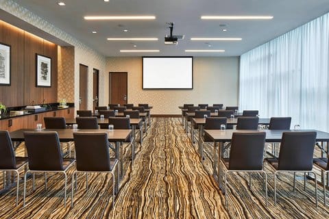 AC Hotel Cleveland Beachwood — 5