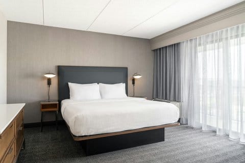 Courtyard by Marriott Cleveland Beachwood — 2