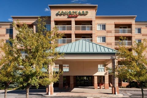 Courtyard by Marriott Cleveland Independence — 2