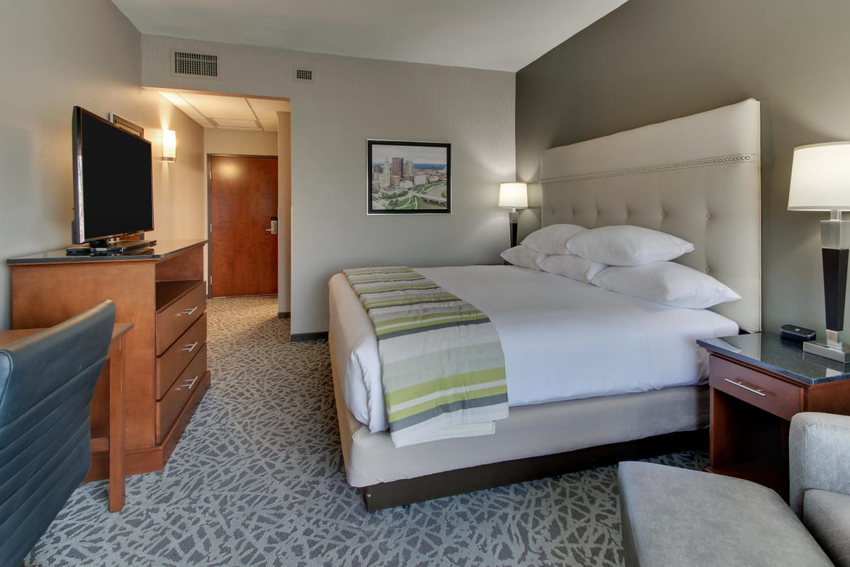 Drury Inn & Suites Cleveland Beachwood — 2