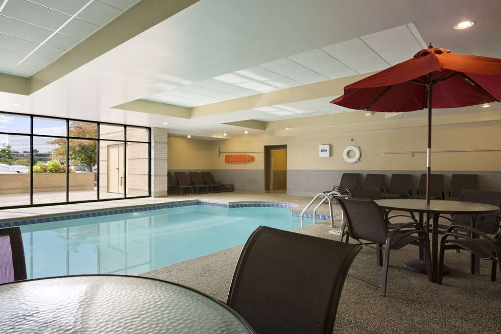 Embassy Suites by Hilton Cleveland Beachwood — 4