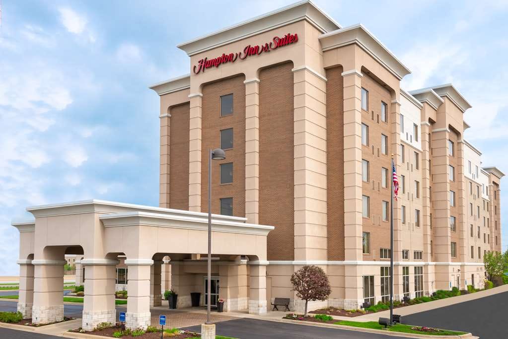 Hampton Inn & Suites Cleveland-Beachwood — 3