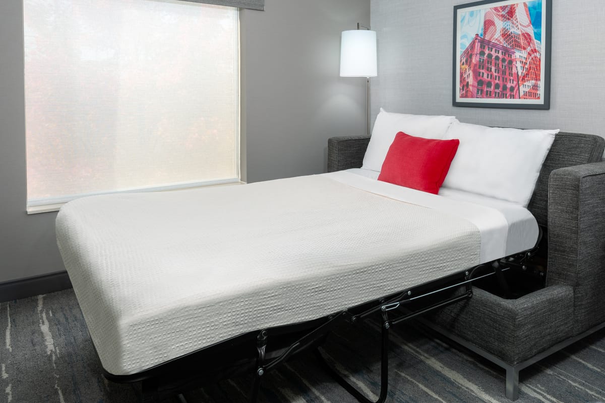 Hampton Inn & Suites Cleveland-Beachwood — 4