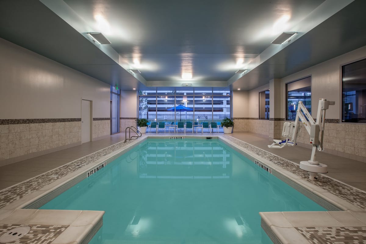 Holiday Inn Cleveland Clinic by IHG — 3