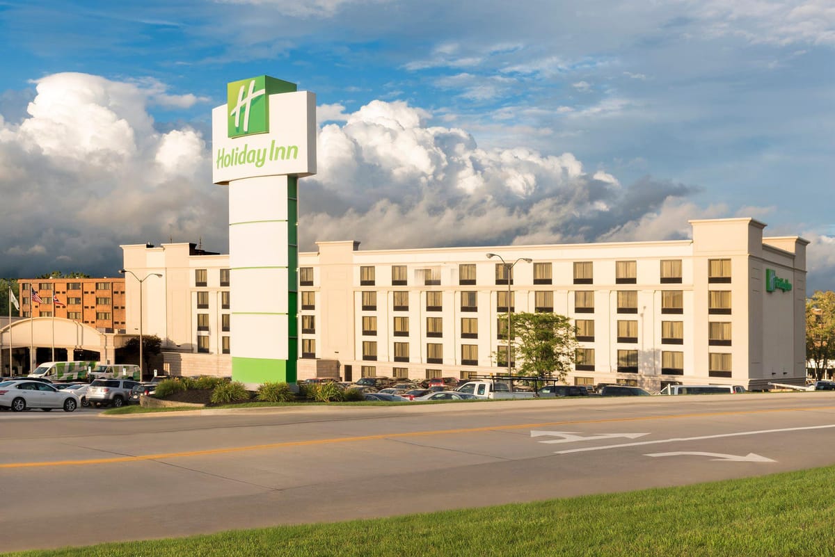 Holiday Inn Cleveland-S Independence by IHG — 3