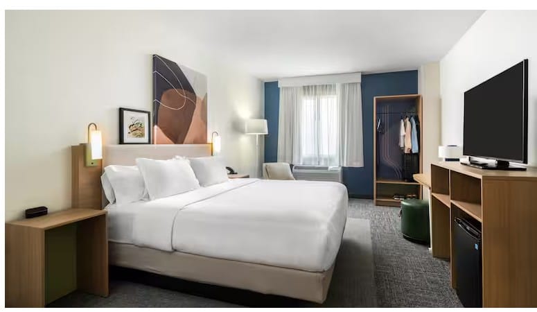 Spark by Hilton Cleveland Beachwood — 3