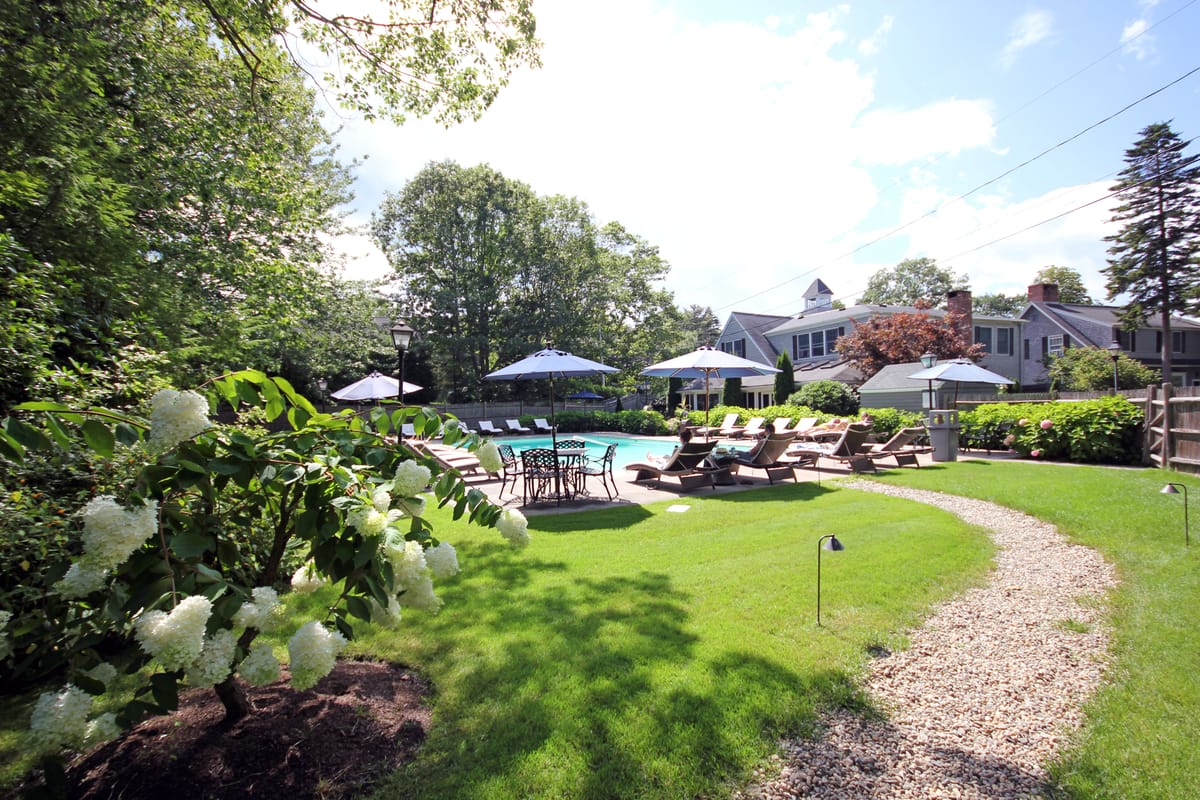Cape Arundel Inn Club House — 4