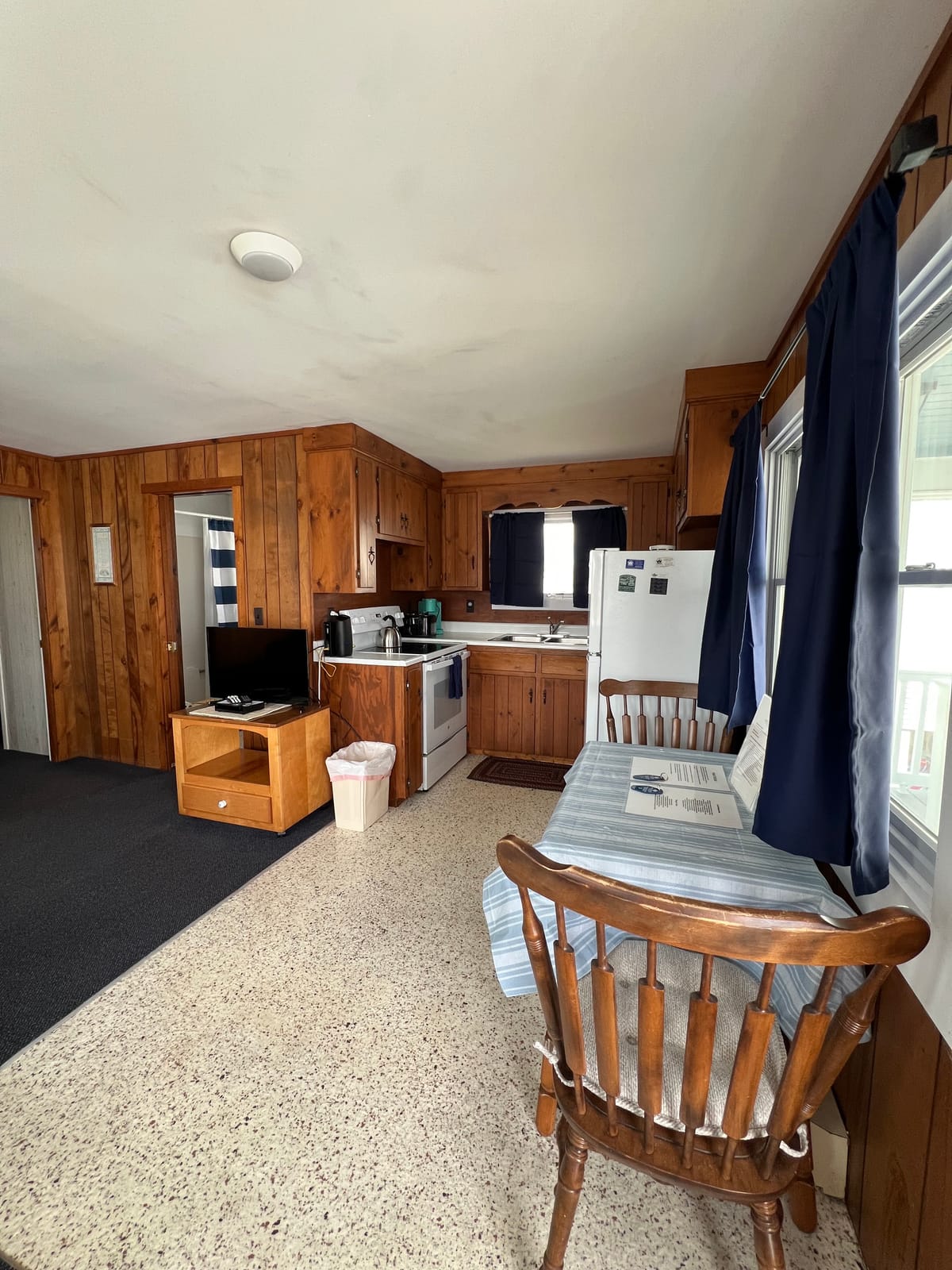 Moody's Motel and Cottages — 4