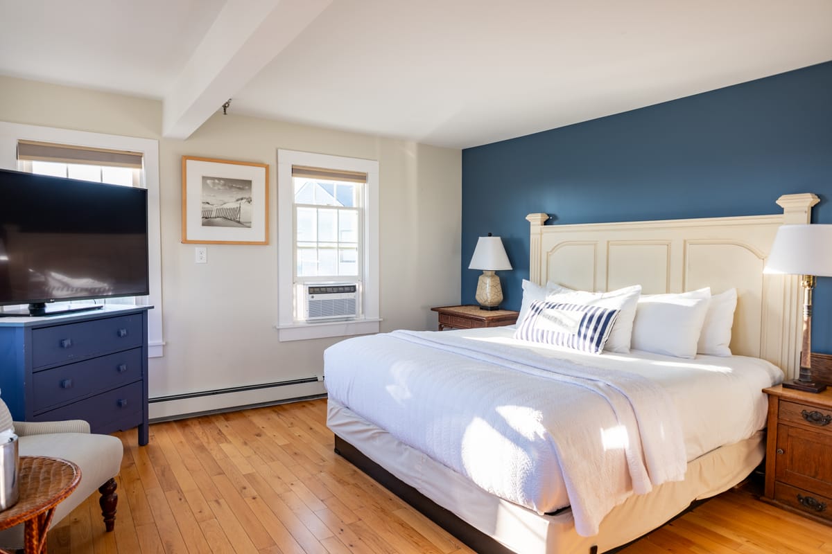 The Beach House Inn — 4