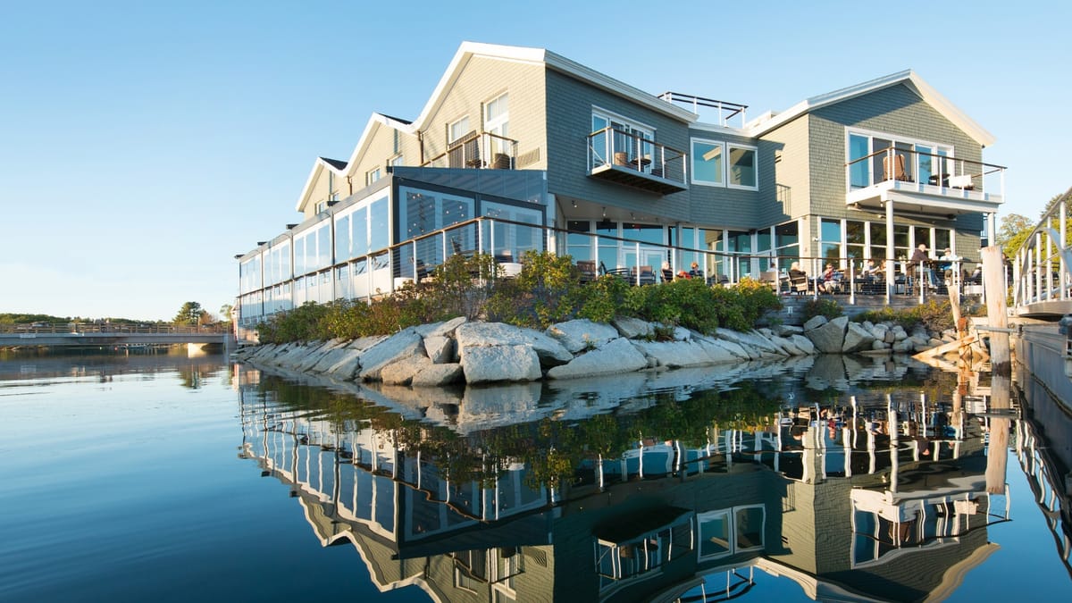 The Boathouse Waterfront Hotel — 2