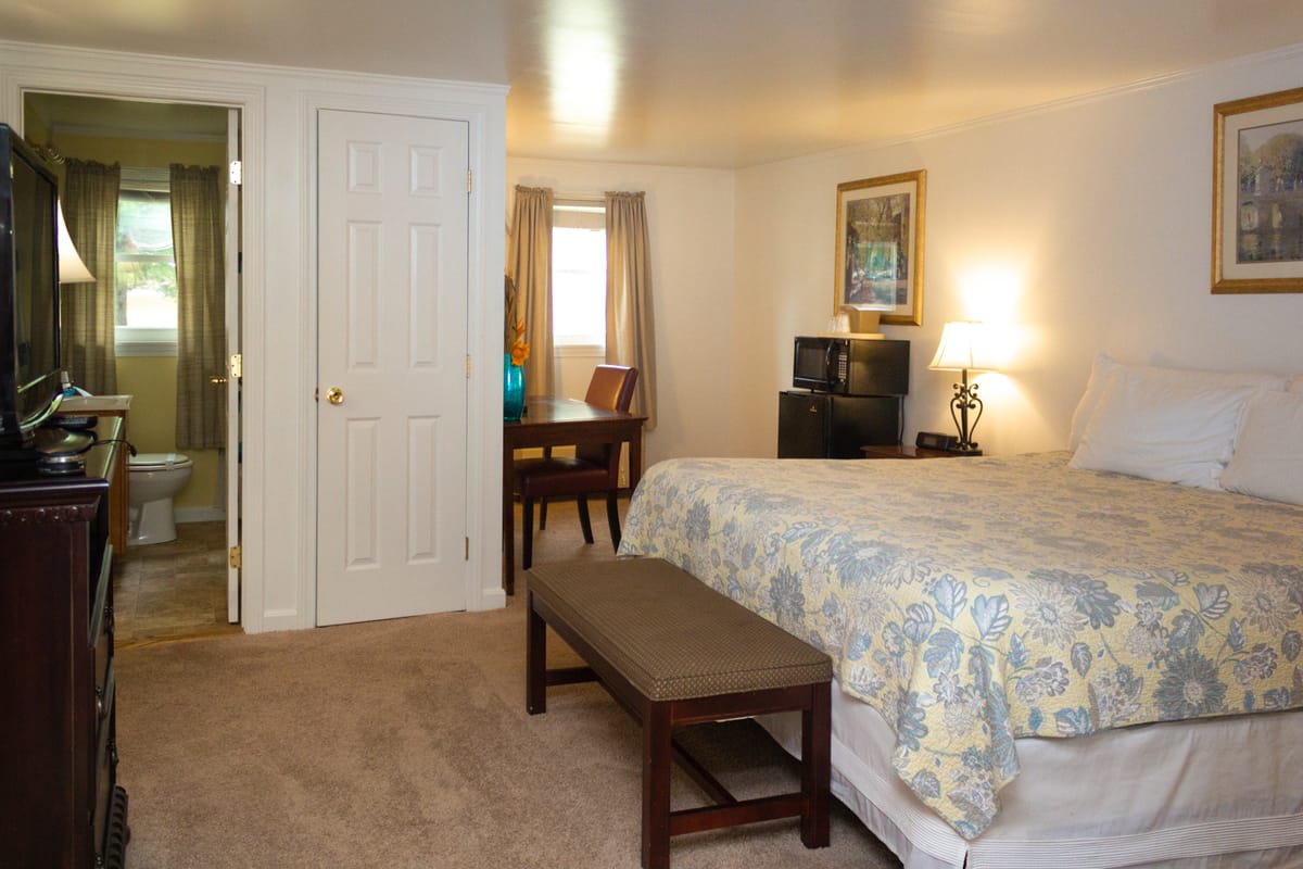The Lodge At Kennebunk — 2