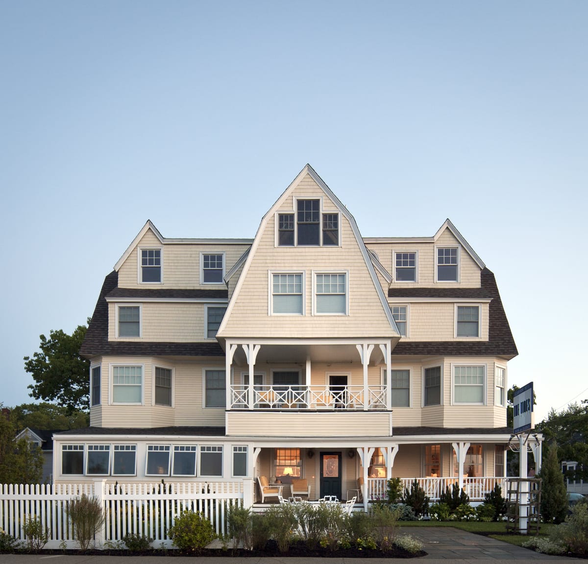 The Tides Beach Club — 4