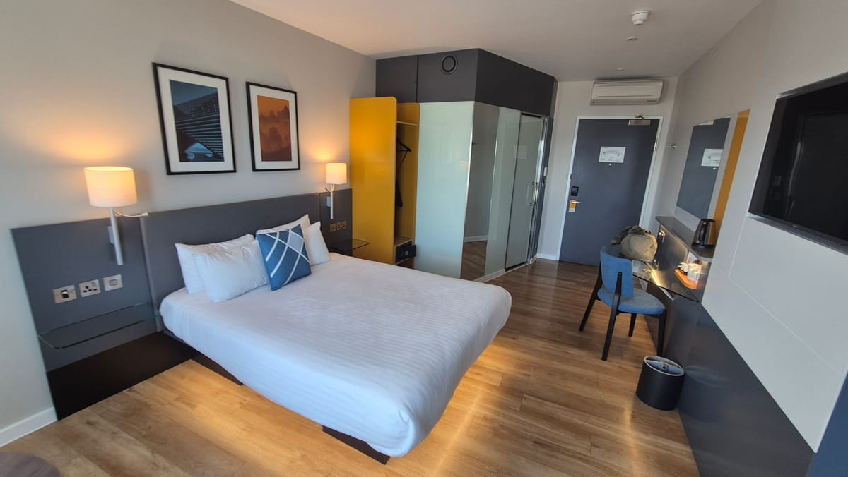 Four Points Flex by Sheraton Dundee — 1