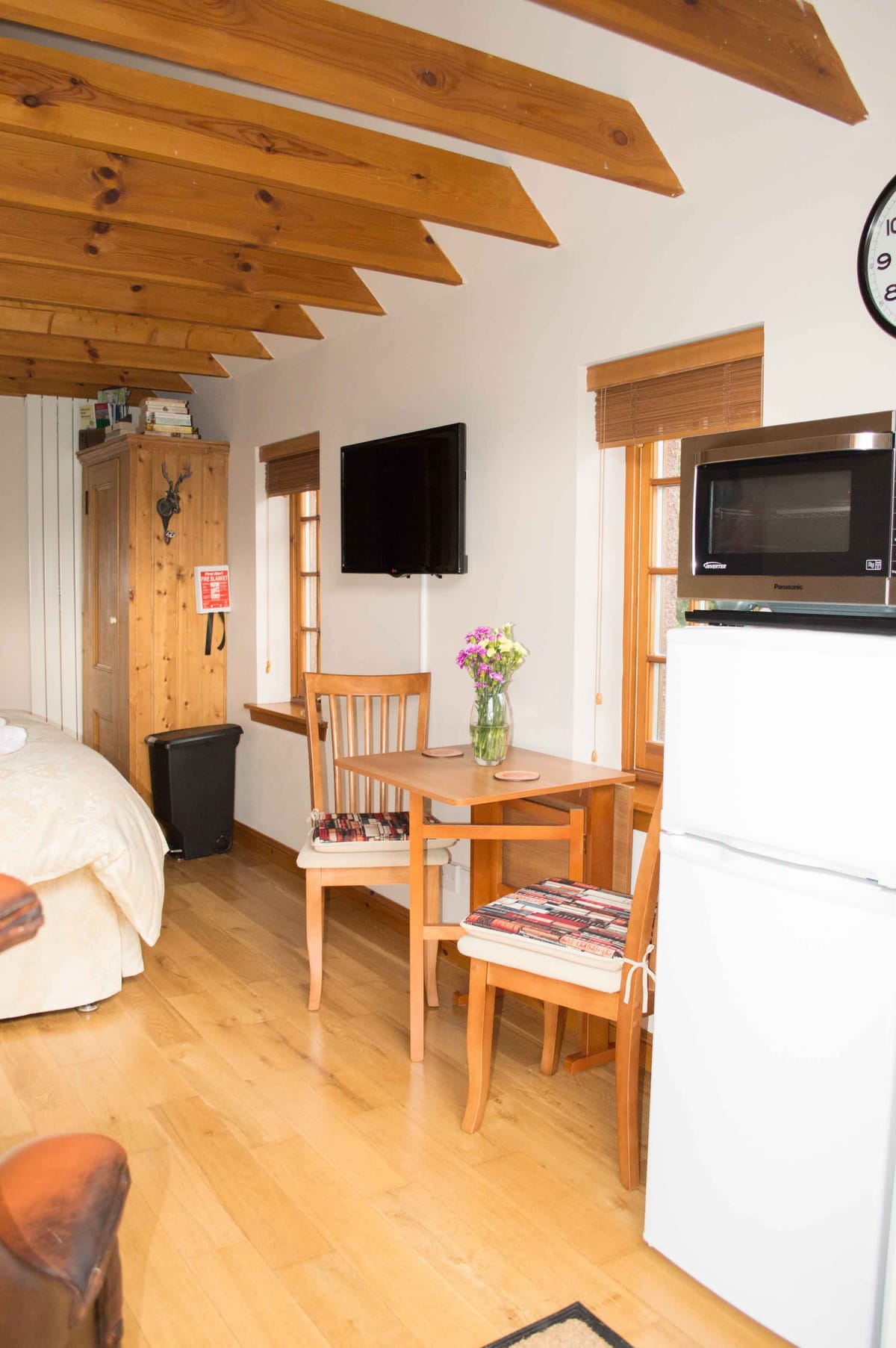 Kirkstyle Hideaway Serviced Bothy — 3