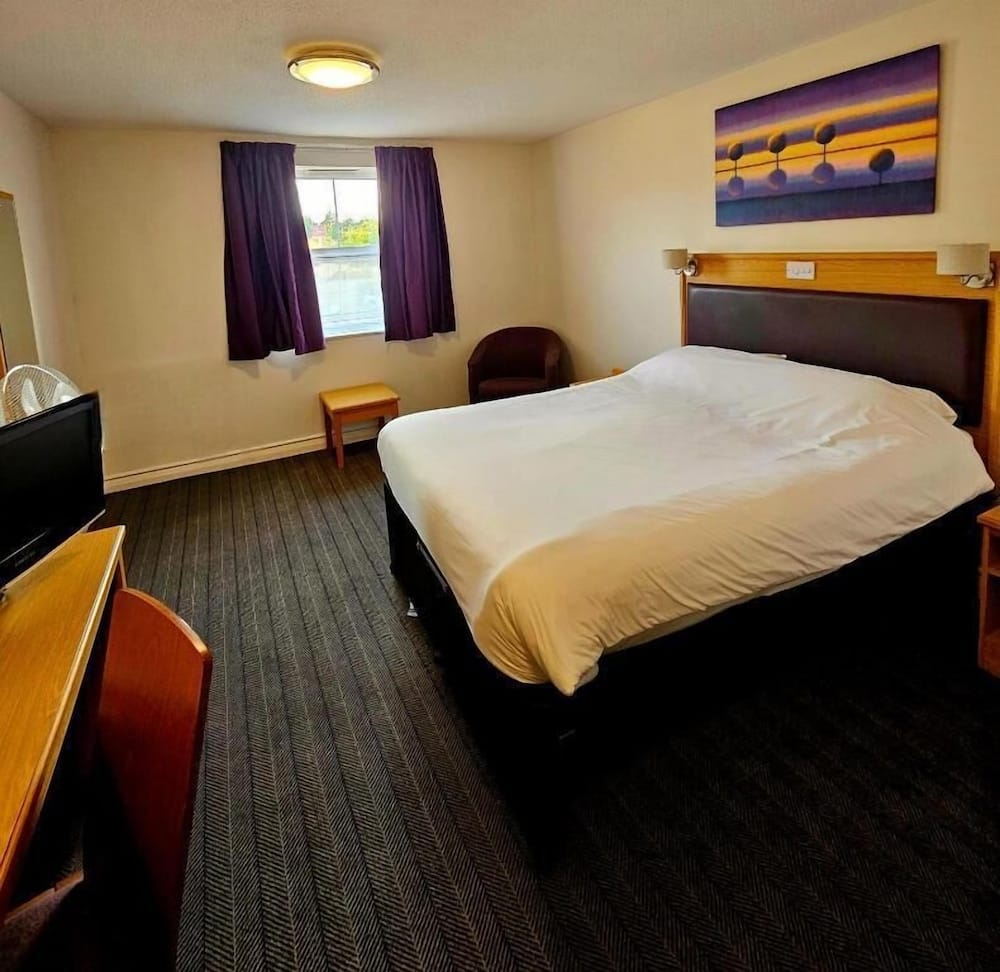 Monifieth Farm Hotel — 4